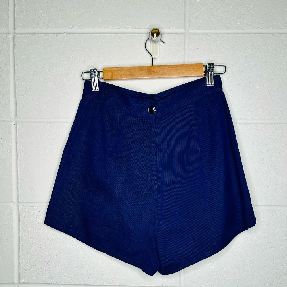Reformation Chloe Shorts - Picture 9 of 11